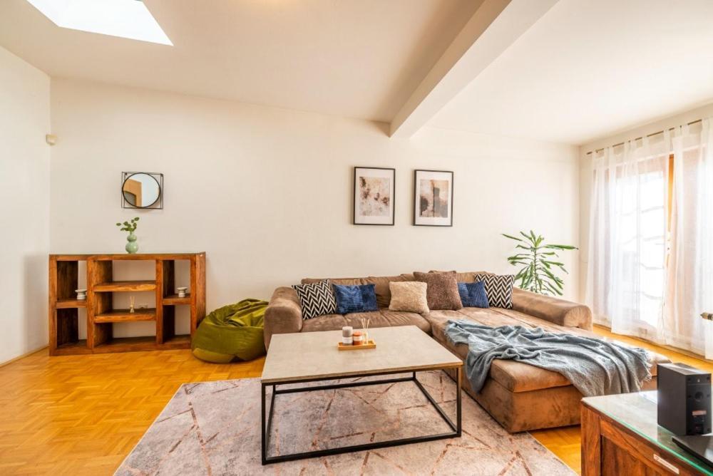 Templova - Old Town Large Apartment With Terrace Prag Dış mekan fotoğraf