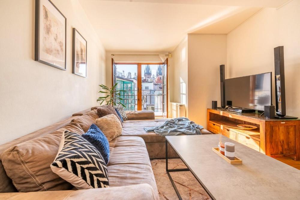 Templova - Old Town Large Apartment With Terrace Prag Dış mekan fotoğraf